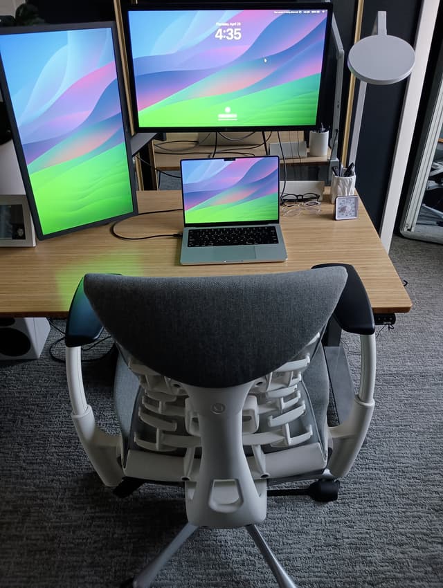 The BEST Office Setup-image